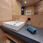 Loulea - Luxueux, Au Calme Avec Chalet